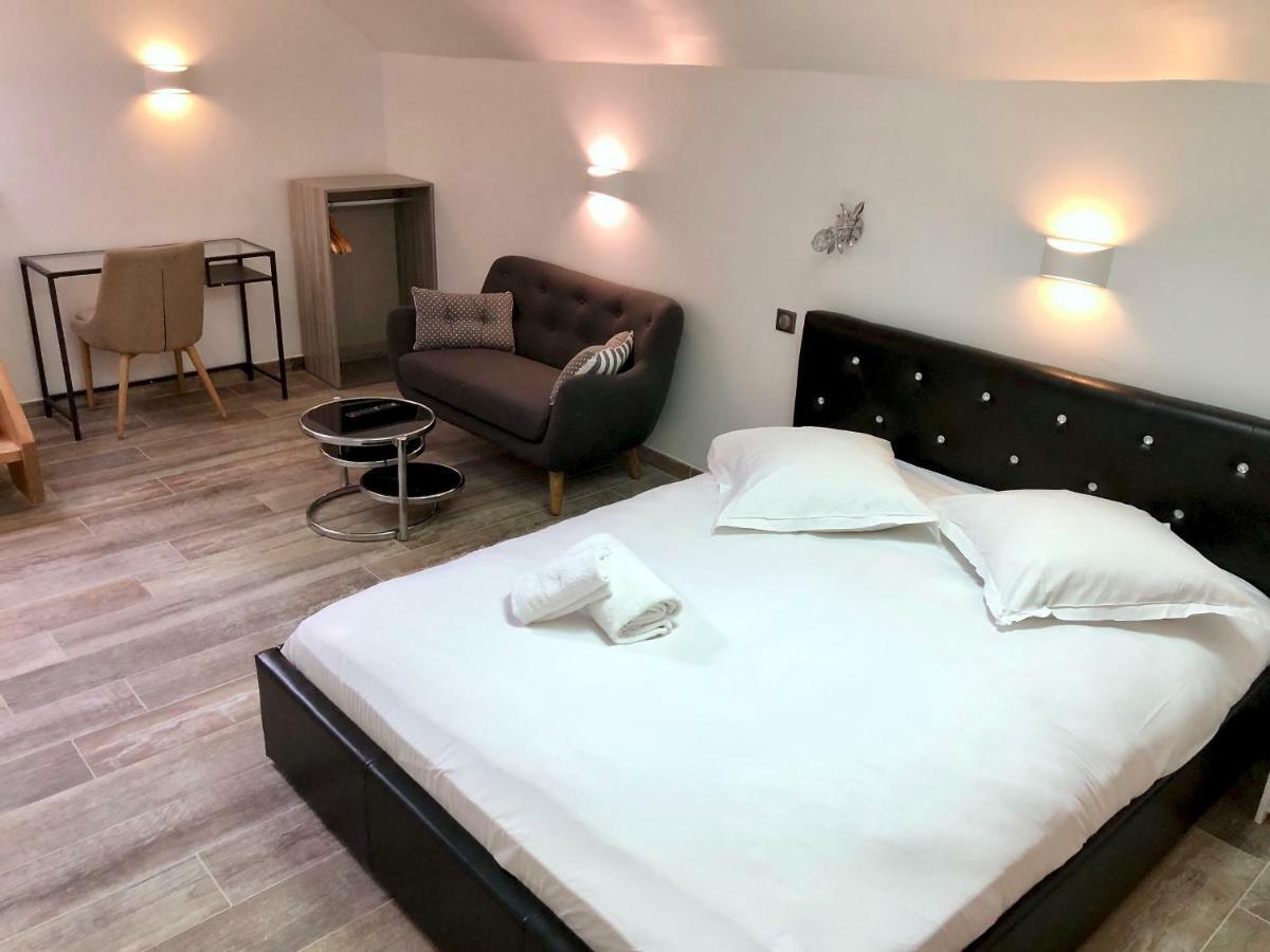 Little Plaza Appart'Hotel Lille Luaran gambar